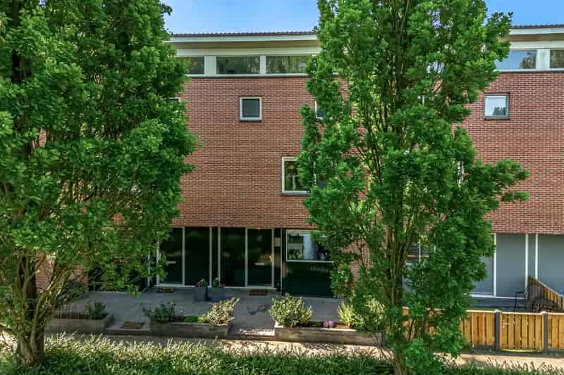 Moderne Eengezinswoning te Koop in Uithoorn
