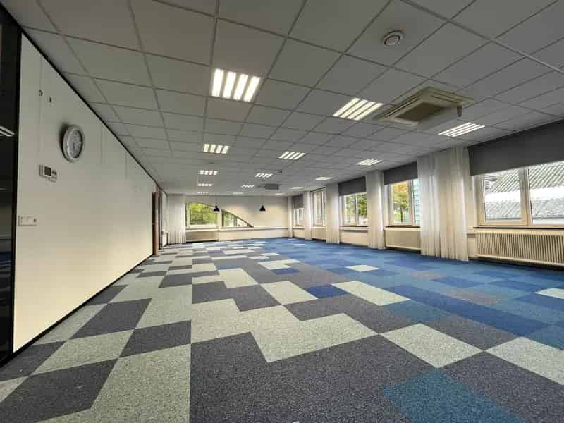 Kantoorruimte te huur Weert Risseweg 220m2