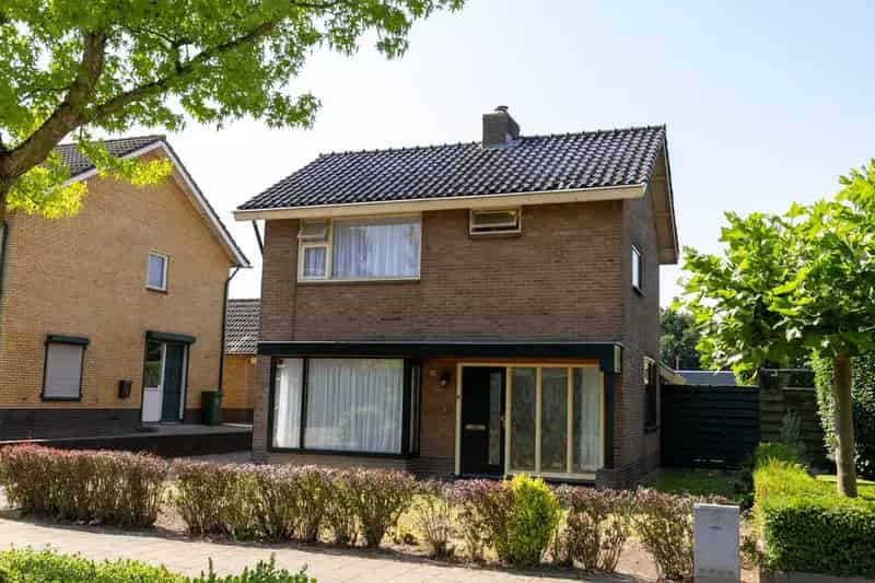 Huis Te Koop , 20, Bloemenweg, Gaanderen, Gelderland