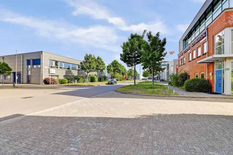 Kantoorpand Schiedam 1075m2 Te Koop