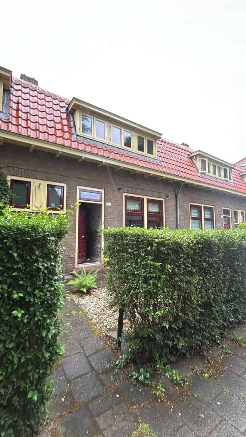 Te huur: Ruime woning met 2 slaapkamers en hobbykamer Rosendaalseweg