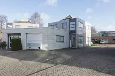 371m2 Kantoorruimte te Koop Almere - Belegging