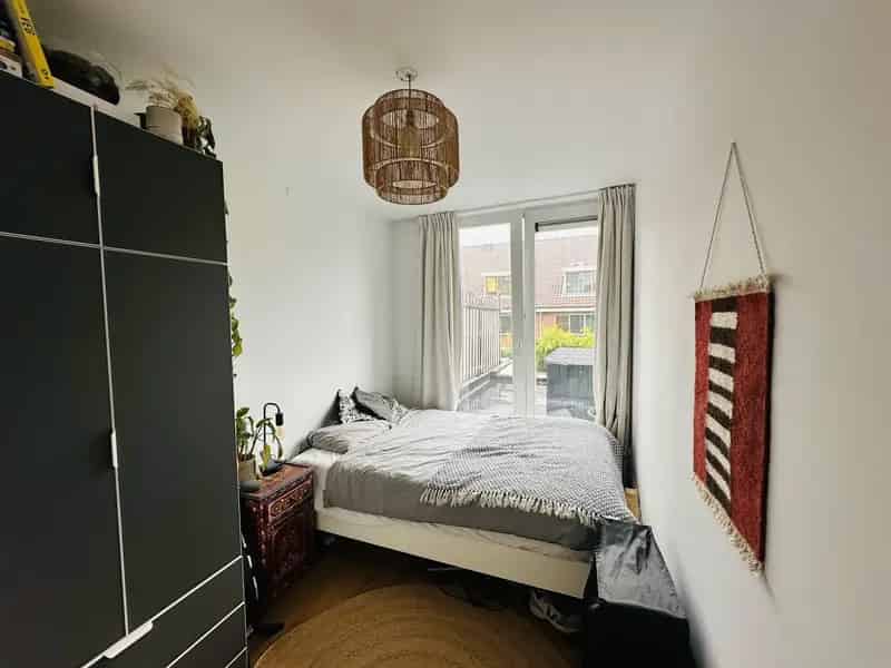 Kamer in Knus Appartement Wittevrouwen nabij Griftpark