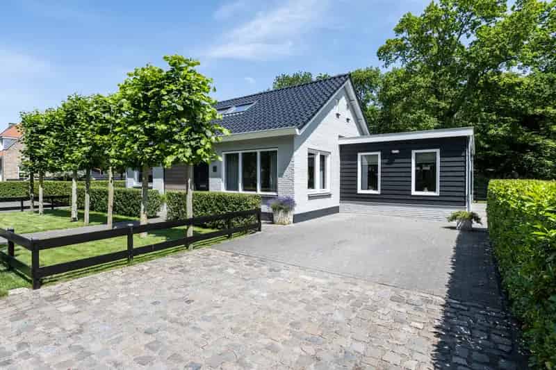 Huis Te Koop , 56, Kelderweg, Ouddorp, Zuid-Holland