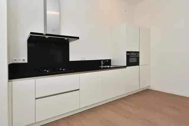 Te Huur Benedenwoning Monster 96m2 3 Kamers