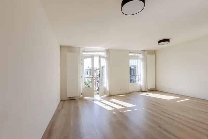 Amsterdam Oud-Zuid Appartement te Koop 2 Slaapkamers Dakterras