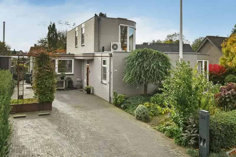 Semi-bungalow te koop Elst 195m2 3 slaapkamers tuin