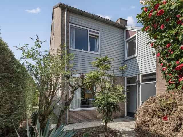 Hoekwoning te Hulst nabij Stadscentrum