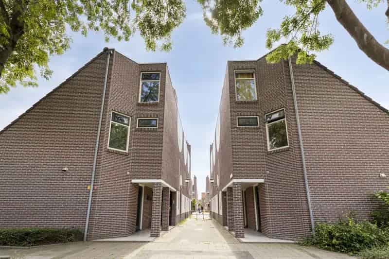 Ruime 4 Kamer Woning te huur in De Struyten