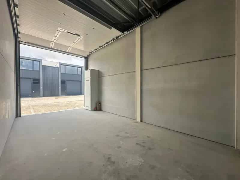 Bedrijfshal Steenbergen (NB) | Zoek bedrijfshallen te huur: Olmendreef 9-b2 4651 RP Steenbergen (NB) 