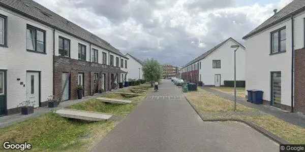 Huis Brigantiastraat Almere 3 slaapkamers ruime zolder