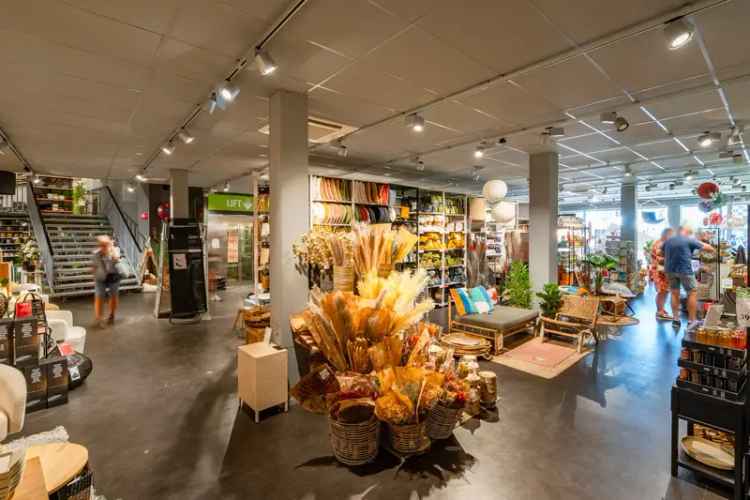 Winkel te Huur Hilversum 888m²  Detailhandel Creatieve Sector
