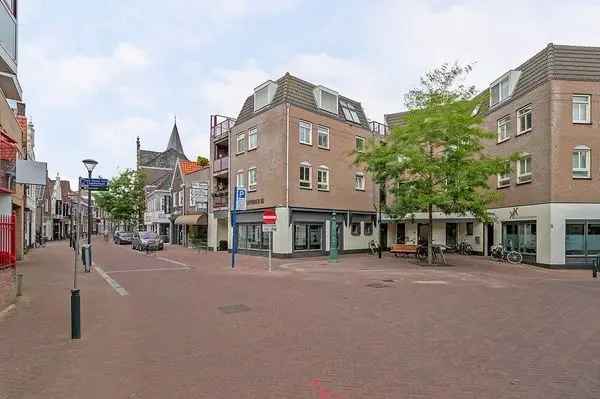 Luxe appartement 3e verdieping met parkeerplaats