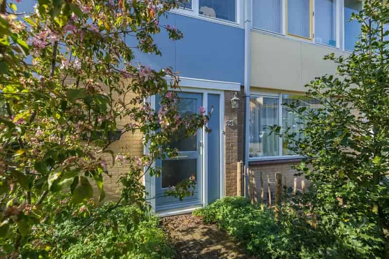 Huis te koop Hillegom 4 slaapkamers ruime woonkamer