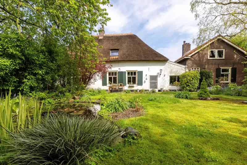 Boerderij Lathum Gemeentelijk Monument Dubbele Bewoning B&B