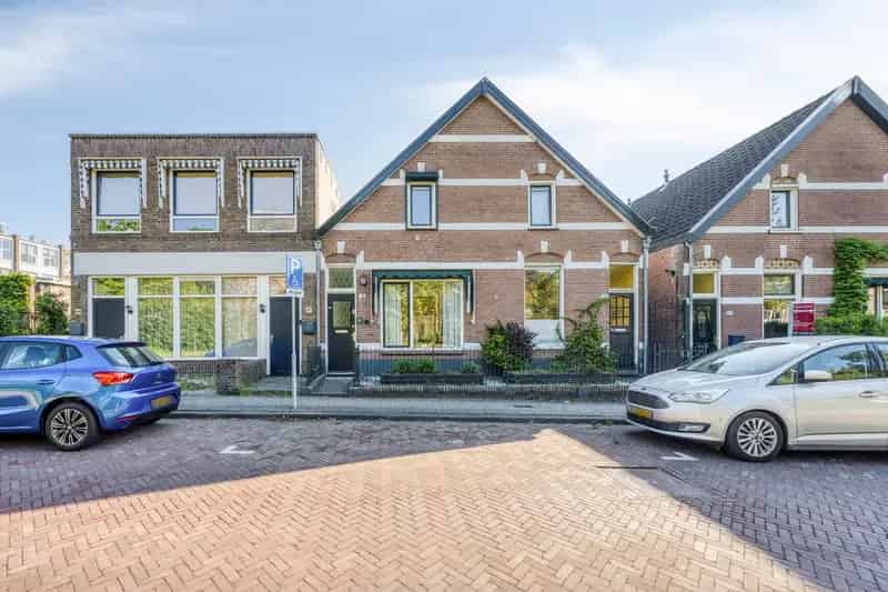 Huis te koop Arnhem: Ruime woning met diepe tuin en veel bergruimte