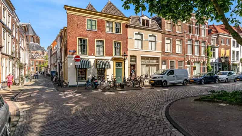 Huis Te Koop , 39, Nieuwsteeg, Leiden, Zuid-Holland