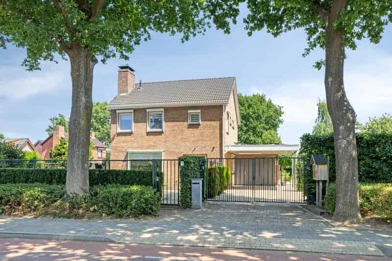 Vrijstaande woning St Willebrord 5 6 slaapkamers gastenverblijf