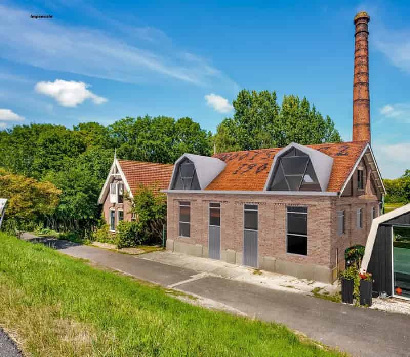 Rijksmonumentaal Stoomgemaal Markermeer: 2 Woningen Mogelijk