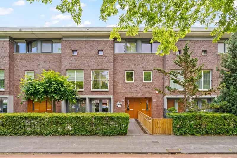 Huis te koop Nesselande 5 kamers 110m2 tuin balkon