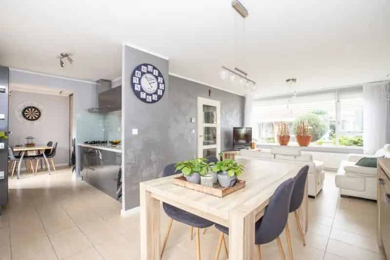 Ruime Hoekwoning te huur in Rijsbergen