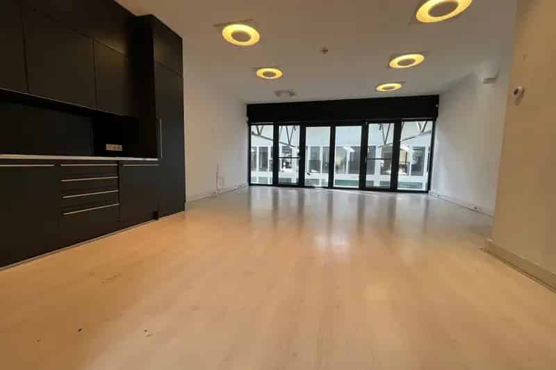 Kantoorruimte te Huur Diemen 497m2