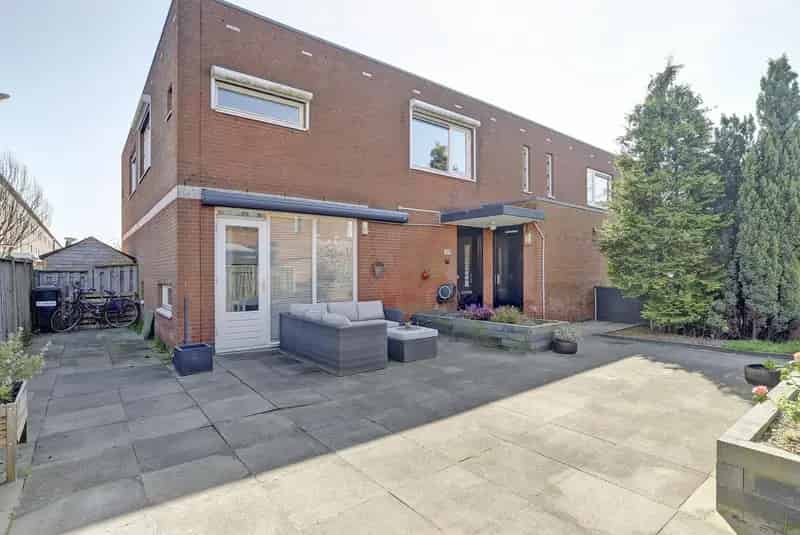 Kwadrantwoning Tussenwater Ruime Tuin 2 slaapkamers Instapklaar