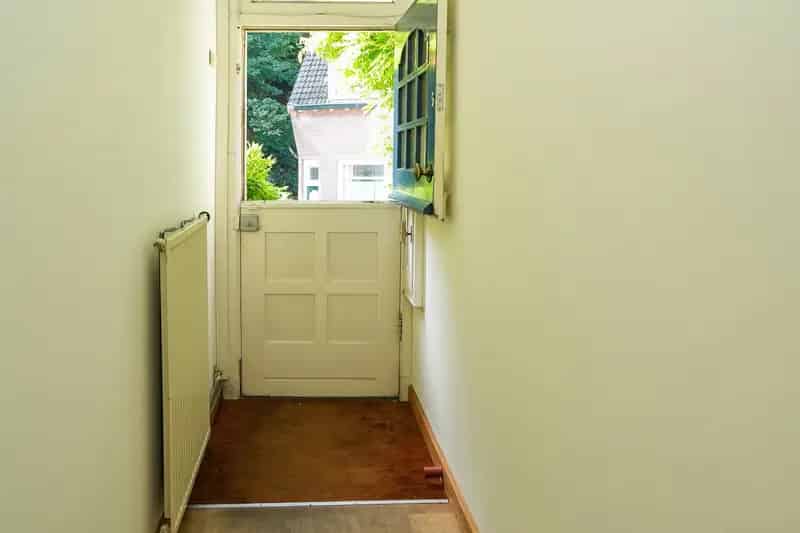 Rijksstraatweg Ubbergen: Ruime Bovenwoning met Panoramisch Uitzicht
