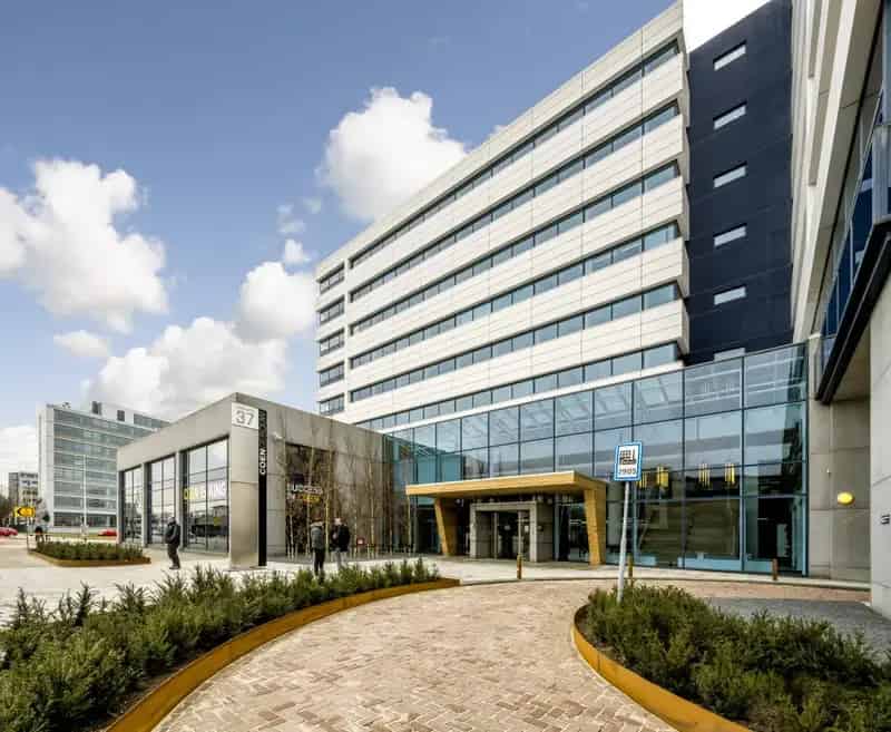 Kantoorruimte Amsterdam Sloterdijk 682m2 Nabij A10 Station