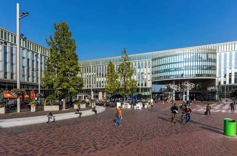 Kantoorruimte Amsterdam Zuidoost 1617m² te huur