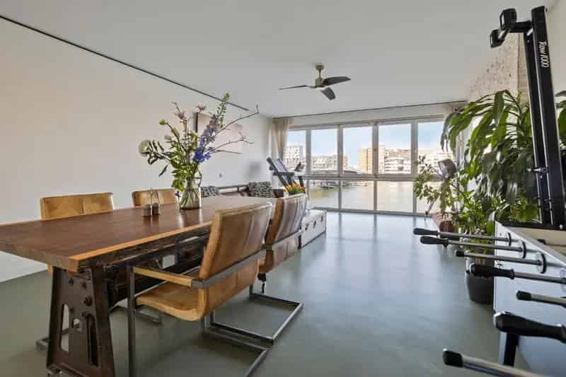 Appartement Amsterdam IJ-haven 99m2 2 slaapkamers parkeerplaats
