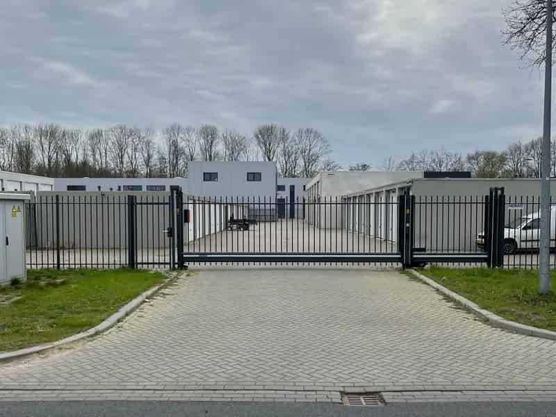 Garagebox te Huur Middelharnis 283m x 568m