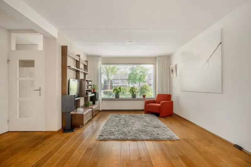 Huis te koop Heemskerk 4 slaapkamers garage zonnepanelen