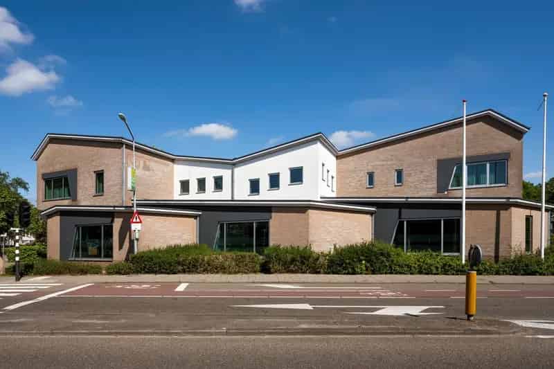 Kantoor te Huur Weesp 592m2 Korte Termijn