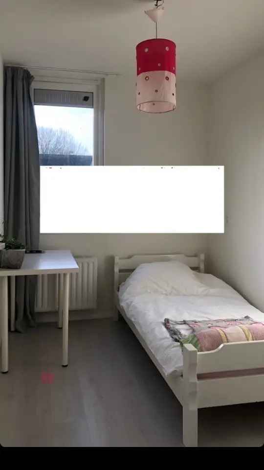 Lichte gerenoveerde kamer in Amstelveen