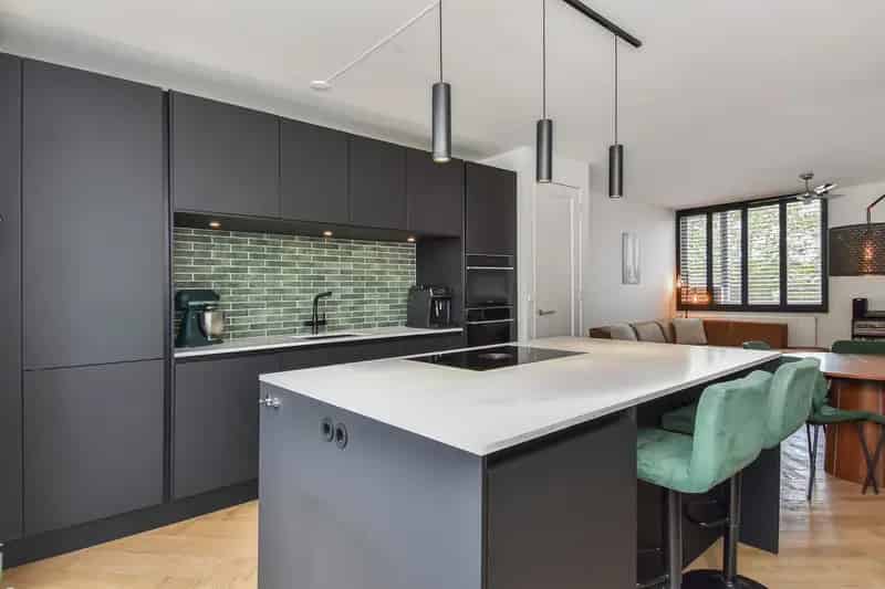 Appartement te koop Waldeck Den Haag 4 slaapkamers