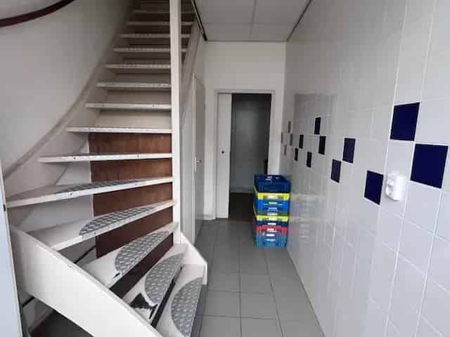 Bedrijfshal 400m² te Zaandam Westerspoor
