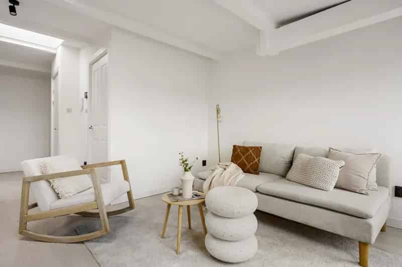 Amsterdam Oud-West: Lichtrijk 2-kamerappartement 45m² eigen grond