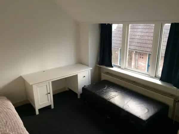 Kamer Zwolle Centrum 12m2 Eigen Wastafel