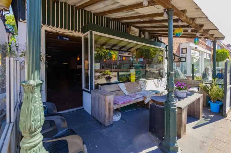 Huis te koop IJmuiden Centrum: Bovenwoning met Buurtcafé