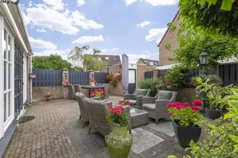 Huis te koop Den Bosch Ruime woning 3 slaapkamers Tuin Zonnepanelen