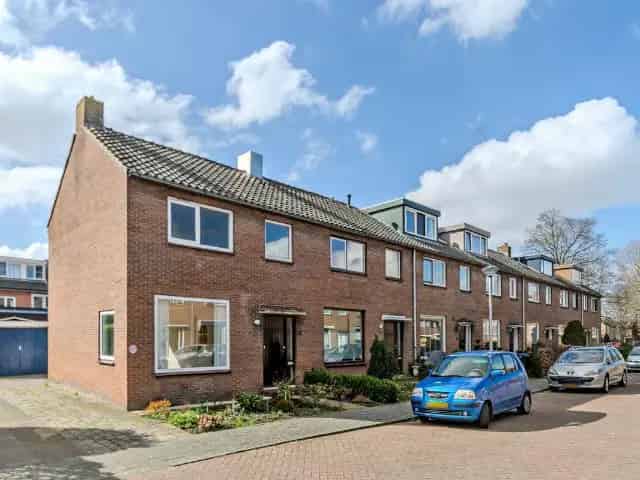 Hoekwoning Bleiswijk Garage Oprit Zuidtuin 3 slaapkamers
