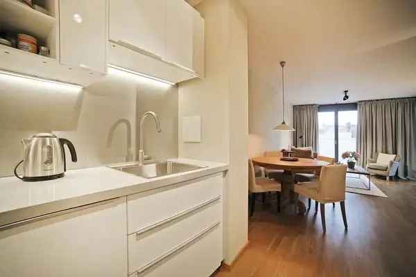 Gerenoveerd Appartement Amsterdam 80m2 2 Slaapkamers