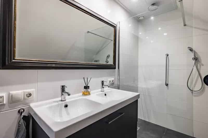 Luxe Recreatiewoning Vlagtwedde Aan Het Water