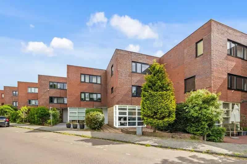 5 Slaapkamers Herenhuis Leidschenveen Ruime Tuin Moderne Keuken