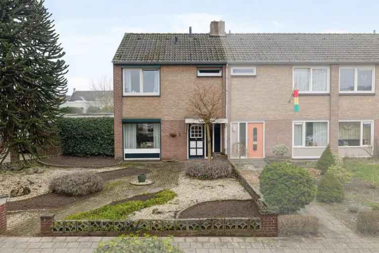 Ruime Hoekwoning Reuver Veel Buitenruimte Privacy Garage