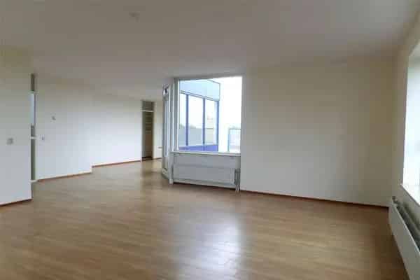 Appartement 85m2 Twee Slaapkamers Rustige Buurt