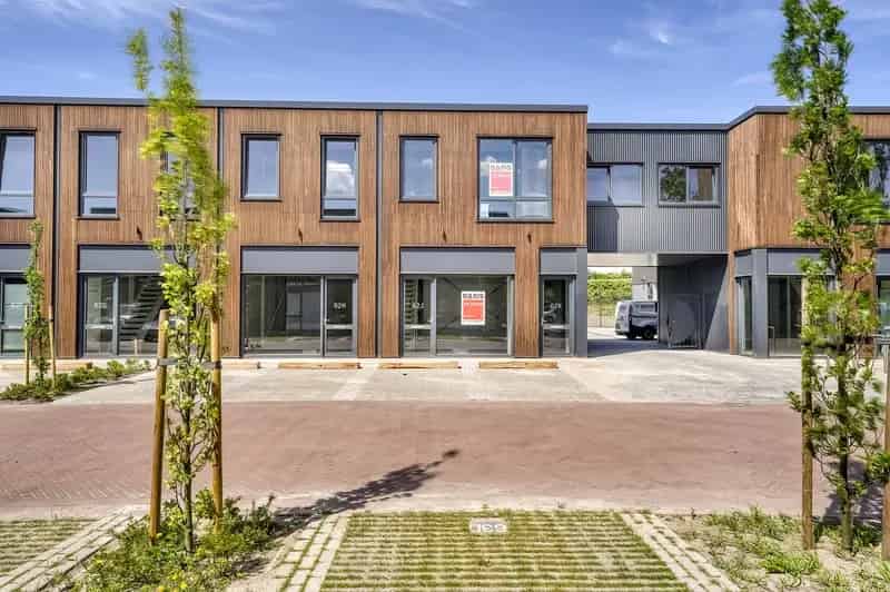 Bedrijfshal Leiden 90m2 te koop - Floris Versterlaan