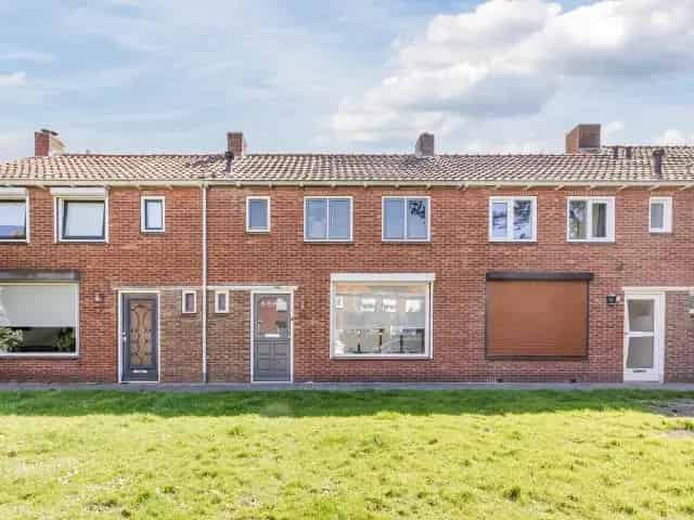 Tussenwoning Terneuzen 3 slaapkamers Instapklaar