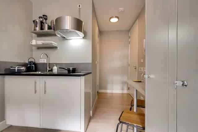 Utrecht Binnenstad - Bovenwoning 16m2 - 1 Kamer - Beschikbaar 1 Nov 2024